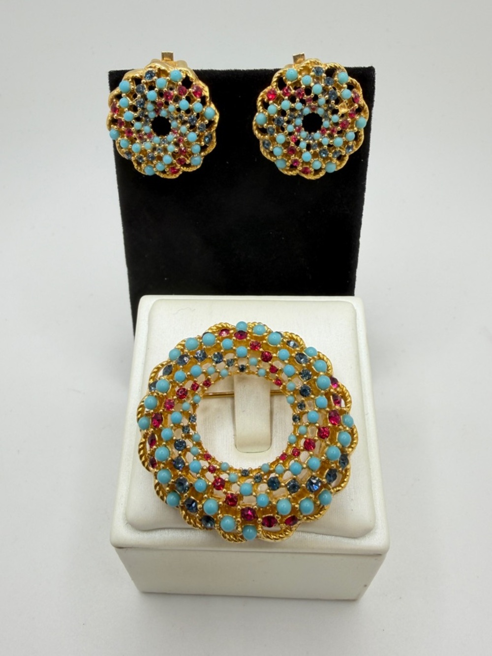Antique Sarah Coventry "Song of India" Brooch/Pin, Clip-on earrings set!